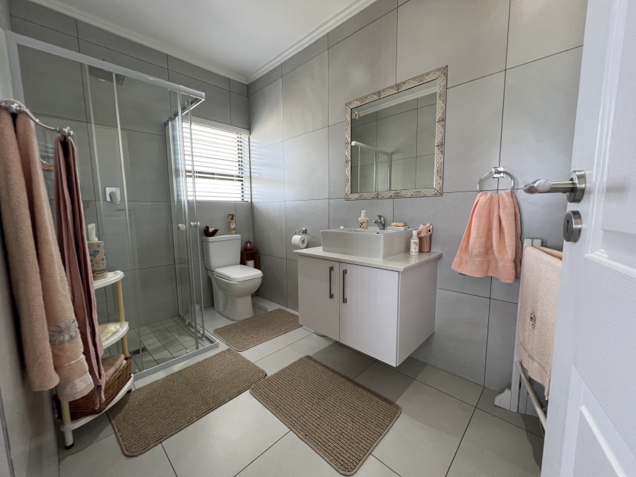 3 Bedroom Property for Sale in Jeffreys Bay Central Eastern Cape